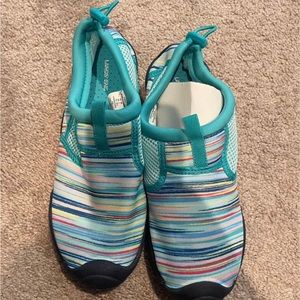 Women’s size 8 water shoes - NEW - never worn